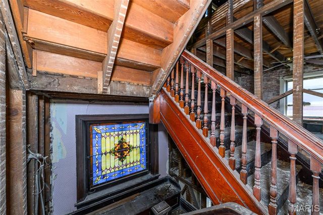 3627 Utah Place, St Louis, MO 63116