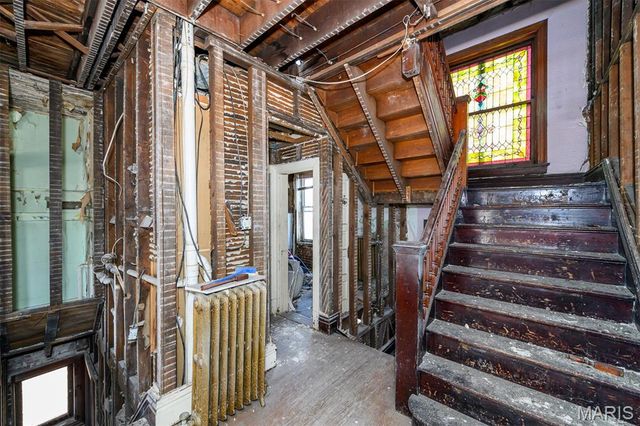 3627 Utah Place, St Louis, MO 63116