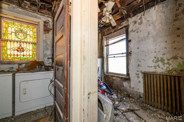 3627 Utah Place, St Louis, MO 63116