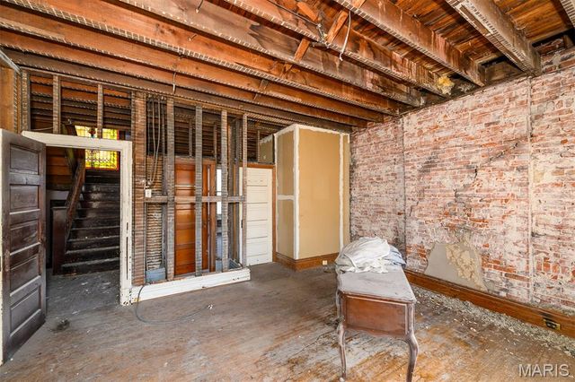 3627 Utah Place, St Louis, MO 63116