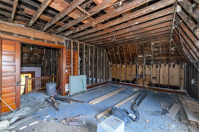 3627 Utah Place, St Louis, MO 63116