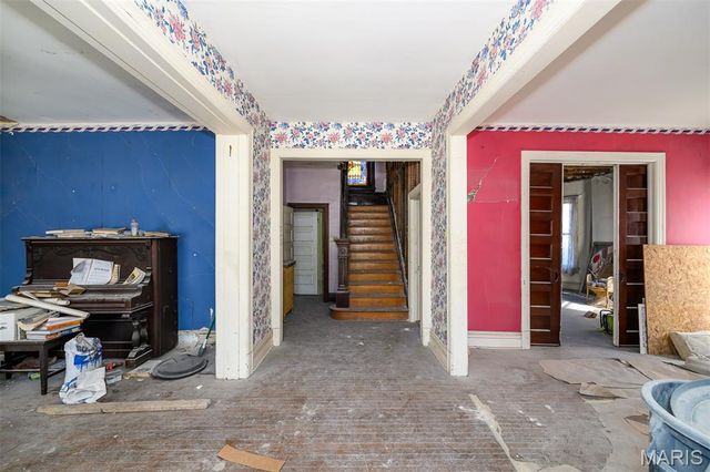 3627 Utah Place, St Louis, MO 63116