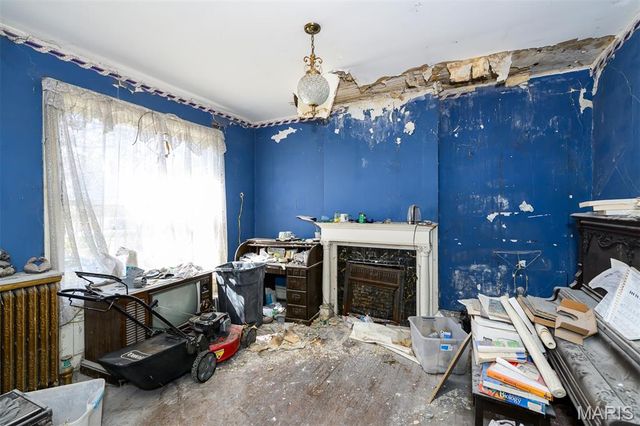 3627 Utah Place, St Louis, MO 63116