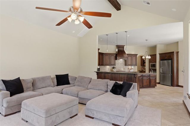 8321 Venezia Lane, Edmond, OK 73034