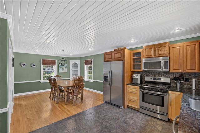 1615 Carney Avenue, Rockford, IL 61103