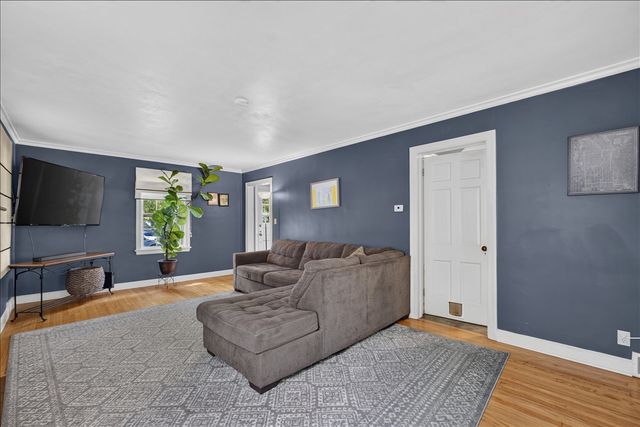 1615 Carney Avenue, Rockford, IL 61103