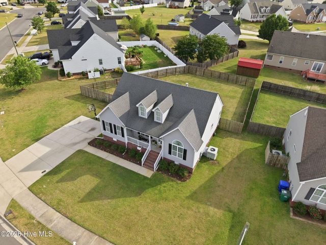 2128 Cherrytree Lane, Winterville, NC 28590