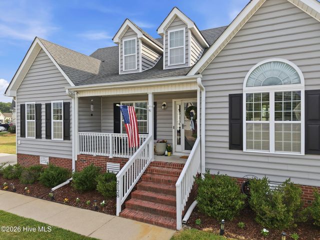 2128 Cherrytree Lane, Winterville, NC 28590