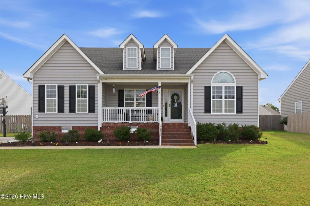 2128 Cherrytree Lane, Winterville, NC 28590