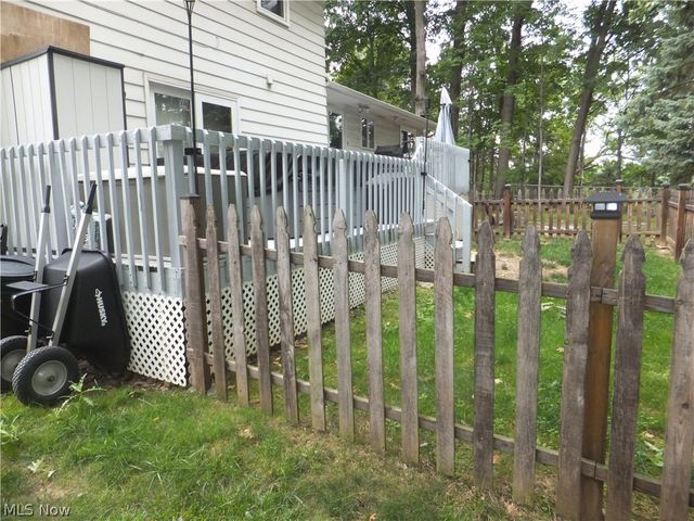 3041 Belmont Drive, Brooklyn Heights, OH 44131