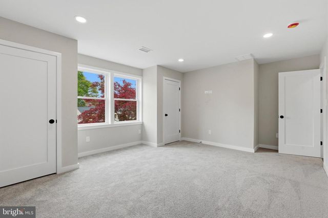 214 WYANDOTTE RD, Fairless Hills, PA 19030
