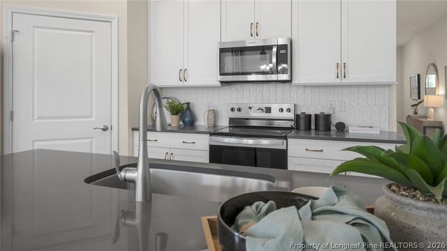 816 Fernwind Circle, Aberdeen, NC 28315