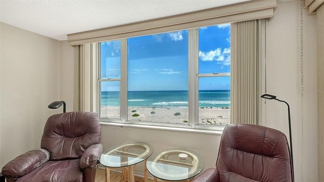 1100 TARPON CENTER DRIVE 4B, Venice, FL 34285