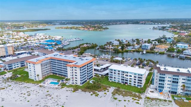 1100 TARPON CENTER DRIVE 4B, Venice, FL 34285