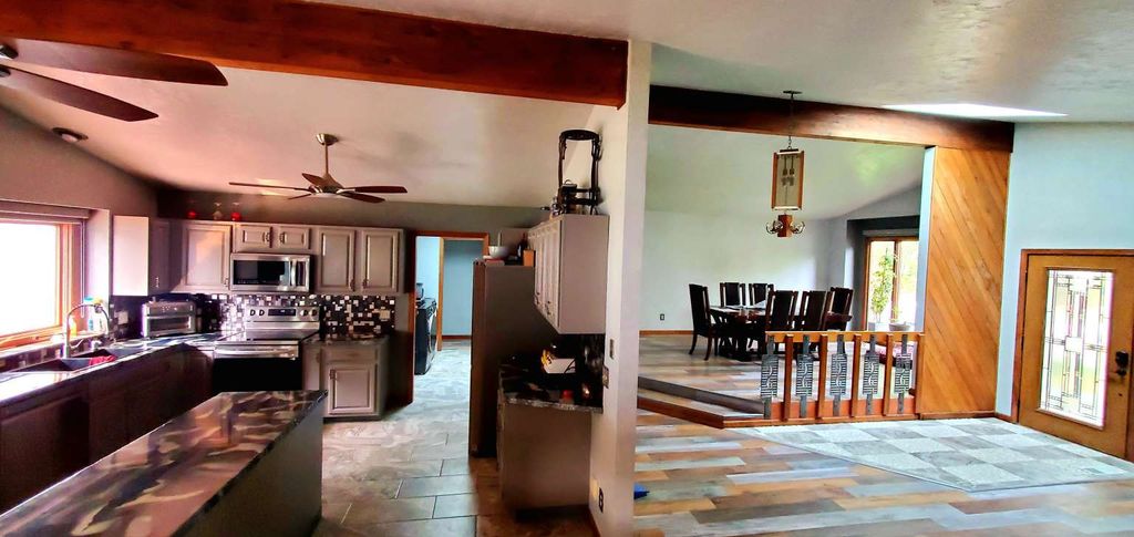 Image 29 of property listing at 3928 15th Avenue S, Great Falls, MT 59405