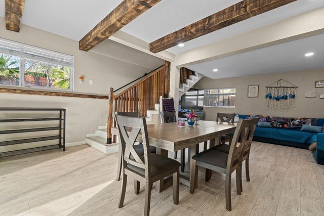 4243 Glenridge Dr, Carmichael, CA 95608