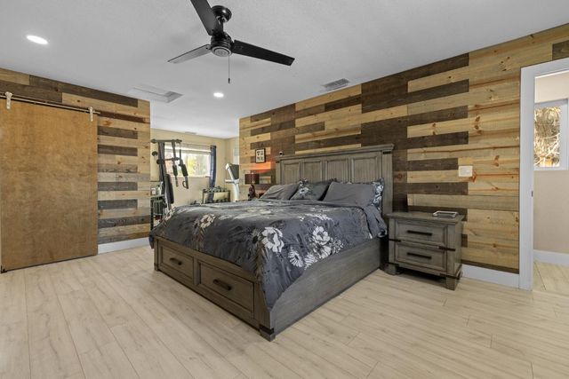 4243 Glenridge Dr, Carmichael, CA 95608