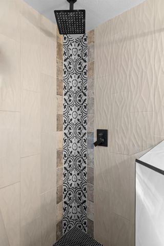 4243 Glenridge Dr, Carmichael, CA 95608