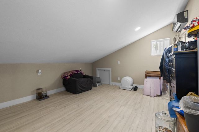 4243 Glenridge Dr, Carmichael, CA 95608