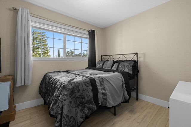 4243 Glenridge Dr, Carmichael, CA 95608