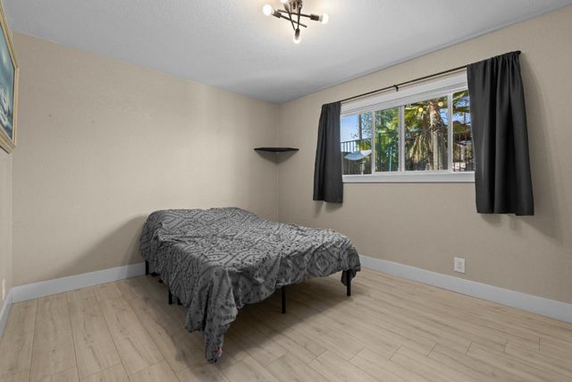 4243 Glenridge Dr, Carmichael, CA 95608