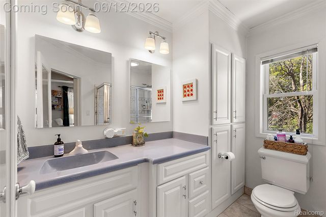495 Lincoln Avenue, Clawson, MI 48017