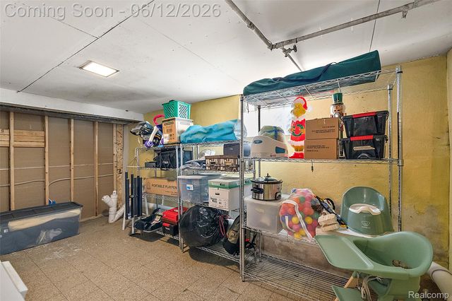 495 Lincoln Avenue, Clawson, MI 48017