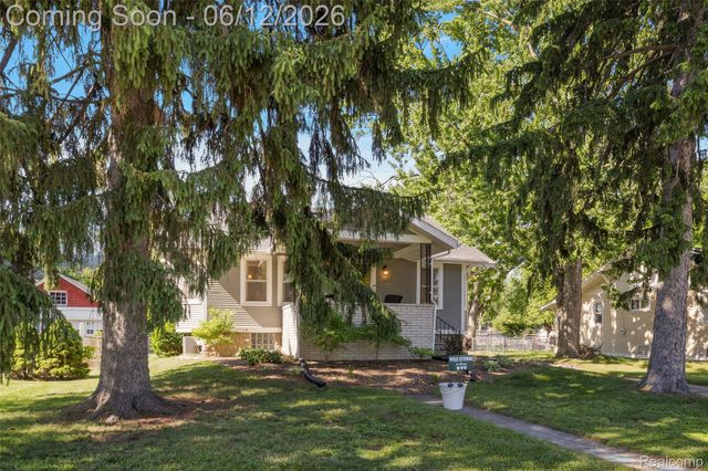 495 Lincoln Avenue, Clawson, MI 48017