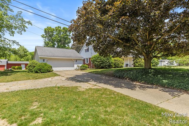 3047 143rd Avenue, Dorr, MI 49323