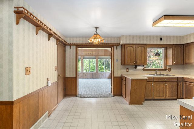 3047 143rd Avenue, Dorr, MI 49323
