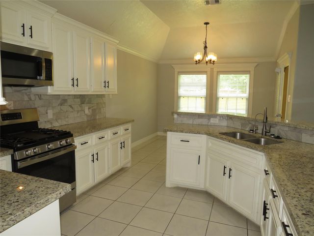 803 Avenue K, South Houston, TX 77587