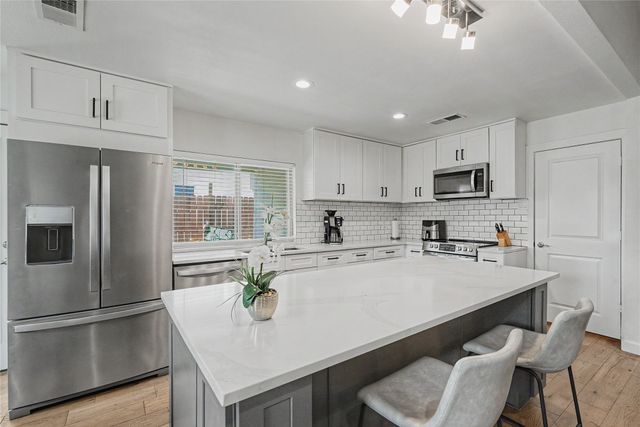 2034 Cedarwood Drive, Carrollton, TX 75007