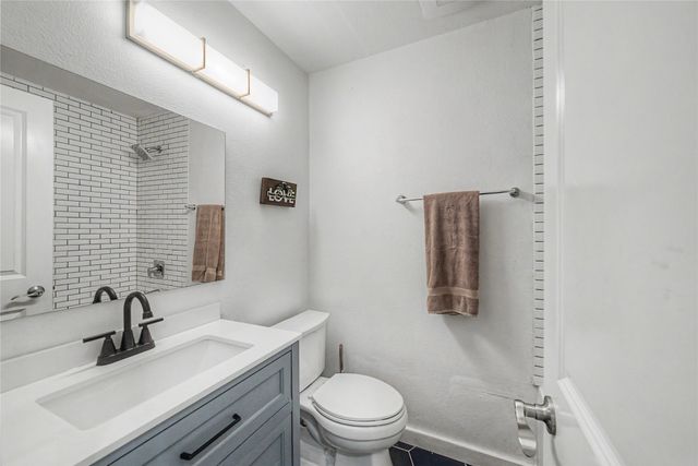 2034 Cedarwood Drive, Carrollton, TX 75007