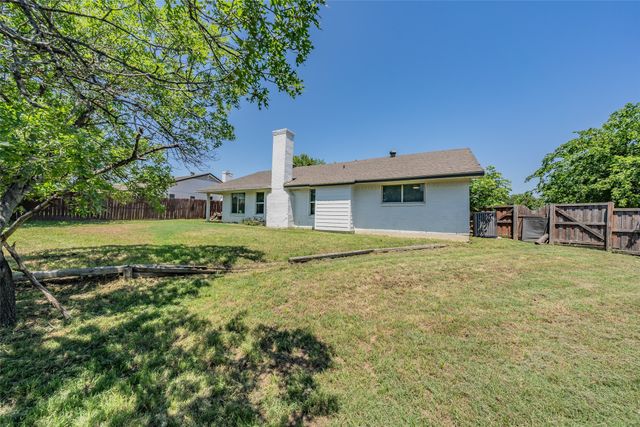 2034 Cedarwood Drive, Carrollton, TX 75007