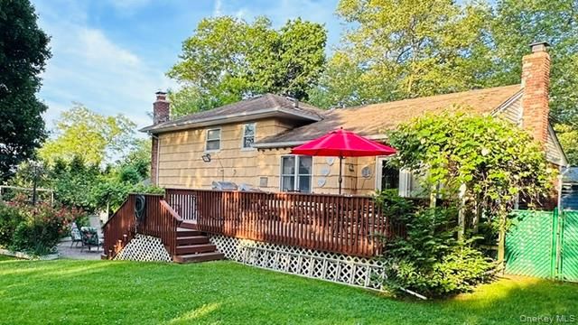 5 Highpoint Drive, Huntington, NY 11743