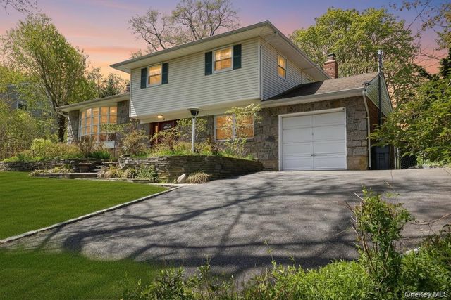 5 Highpoint Drive, Huntington, NY 11743
