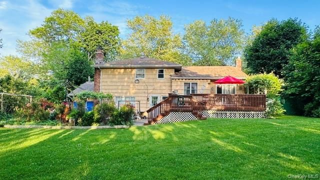 5 Highpoint Drive, Huntington, NY 11743