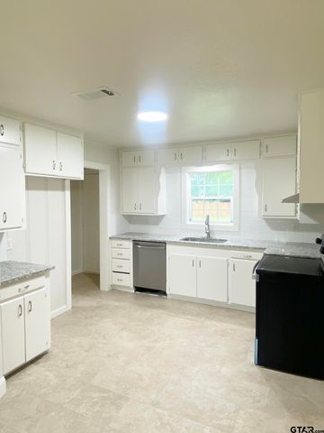 101 County Road 1475, Mt Pleasant, TX 75455