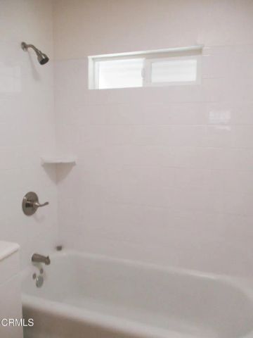 1807 E Glenoaks Boulevard, Glendale, CA 91206