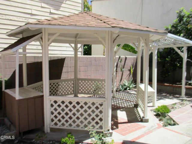 1807 E Glenoaks Boulevard, Glendale, CA 91206