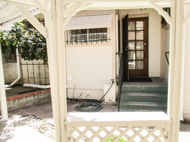 1807 E Glenoaks Boulevard, Glendale, CA 91206