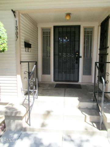 1807 E Glenoaks Boulevard, Glendale, CA 91206