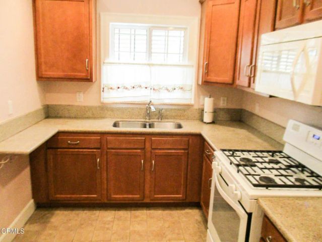 1807 E Glenoaks Boulevard, Glendale, CA 91206