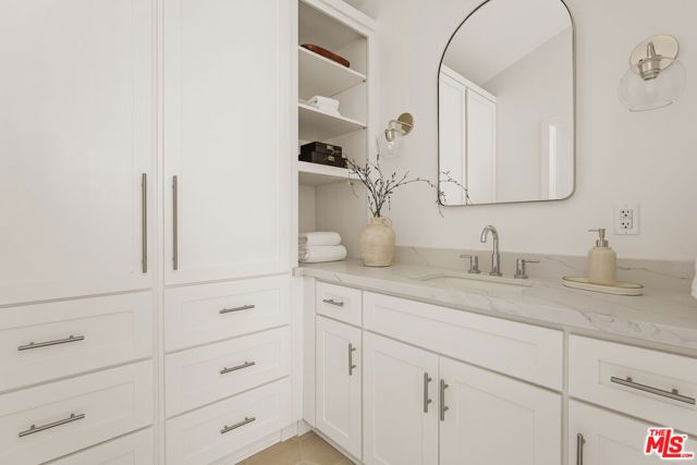 8225 Handley Avenue, Los Angeles, CA 90045