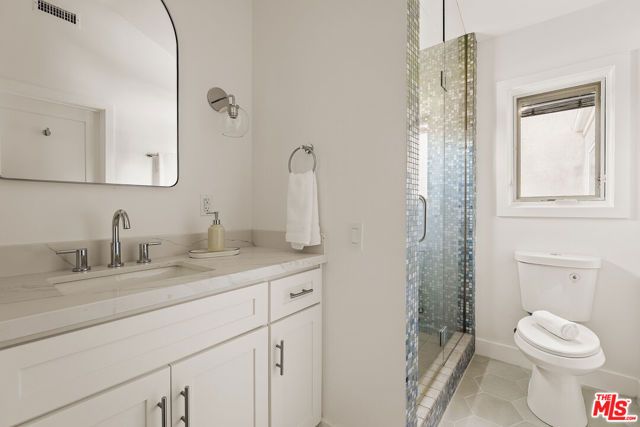 8225 Handley Avenue, Los Angeles, CA 90045