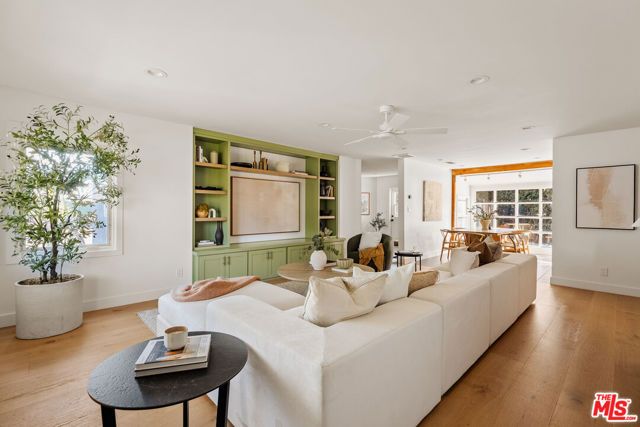 8225 Handley Avenue, Los Angeles, CA 90045