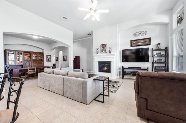 1345 Laurel Loop, Angleton, TX 77515