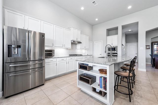 1345 Laurel Loop, Angleton, TX 77515