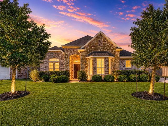 1345 Laurel Loop, Angleton, TX 77515