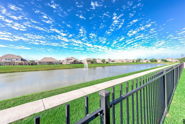 1345 Laurel Loop, Angleton, TX 77515